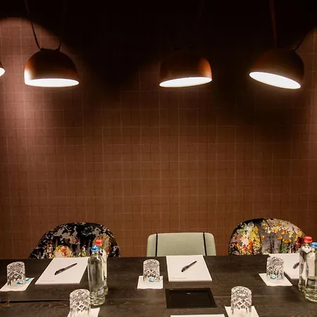 One Hotell 3*